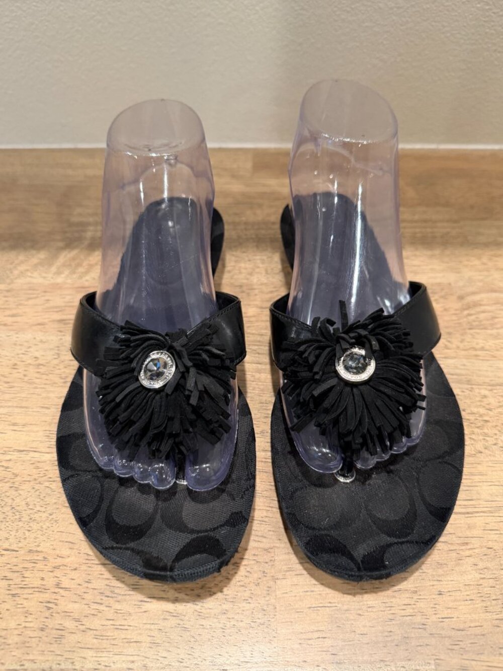 Coach Suki Black Leather Fringe Floral Thong Sandals Size 8.5